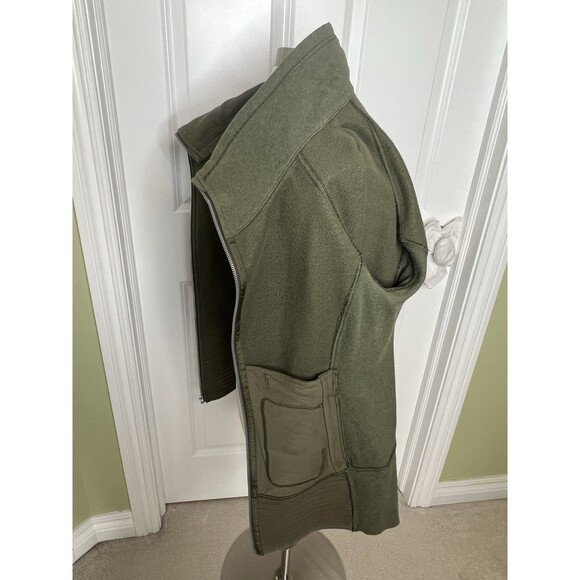 Lululemon Radiant Jacket II Olive Green Gym Crossfit Running W4AOW Women’s Sz 12 - Picture 14 of 16
